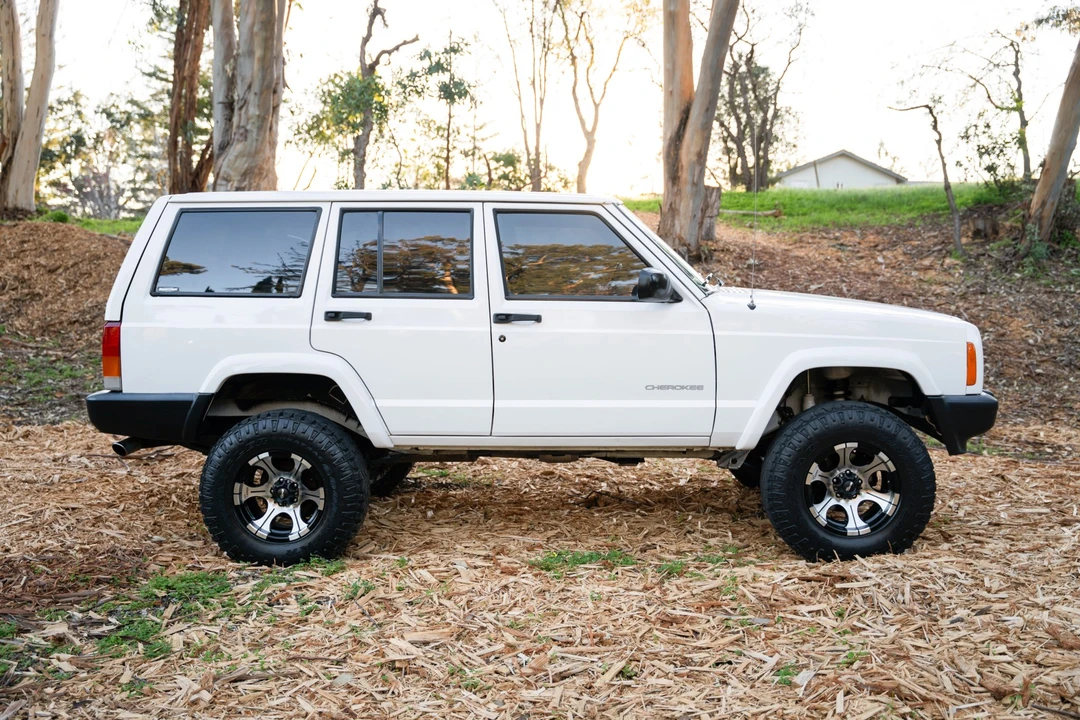 1999 Jeep XJ Cherokee - Image 7 of 31