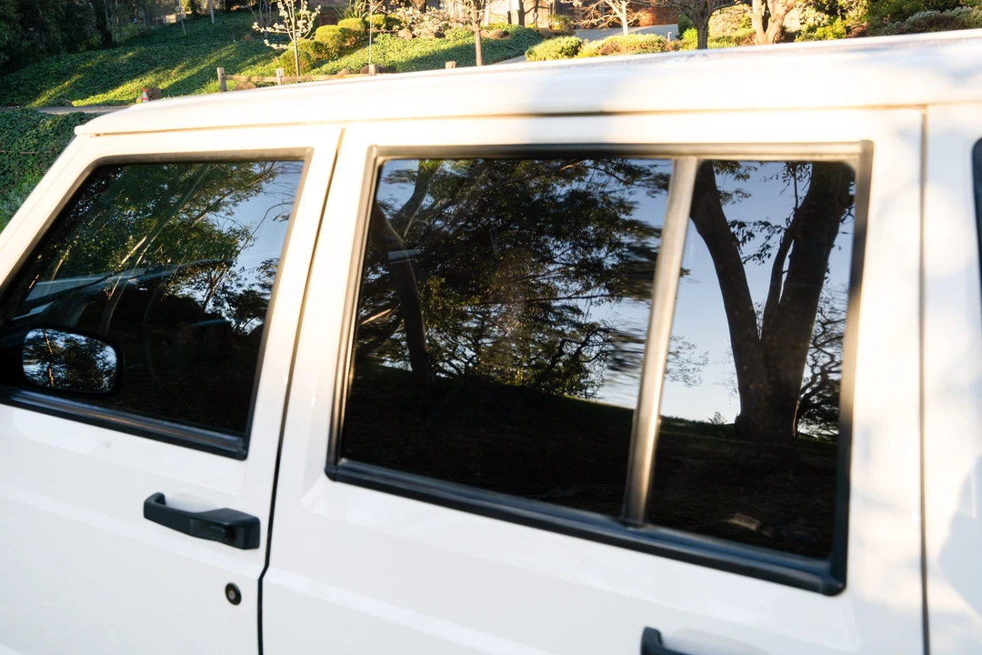 1999 Jeep XJ Cherokee - Image 29 of 31