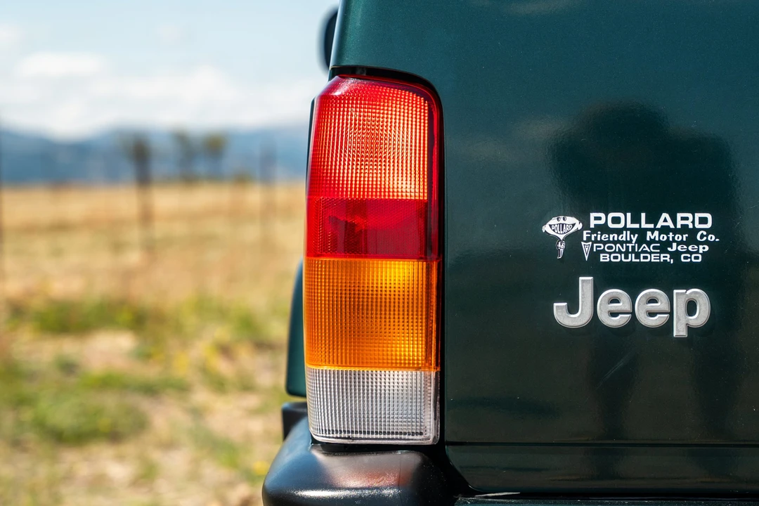 1999 Jeep XJ Cherokee - Image 19 of 31
