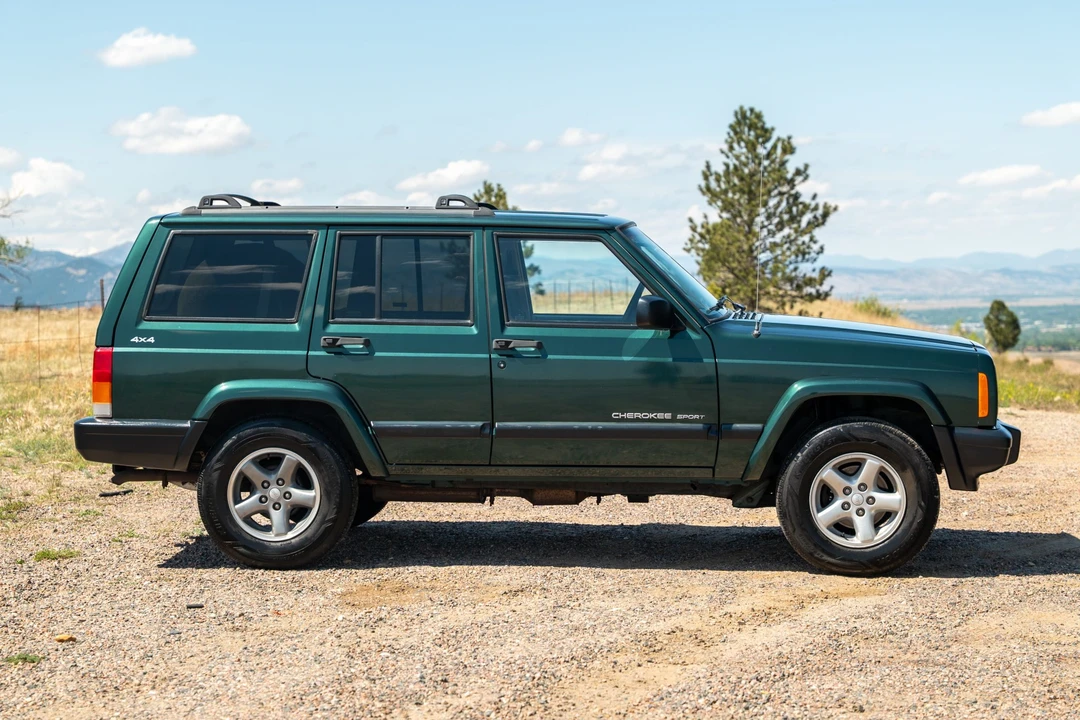 1999 Jeep XJ Cherokee - Image 7 of 31