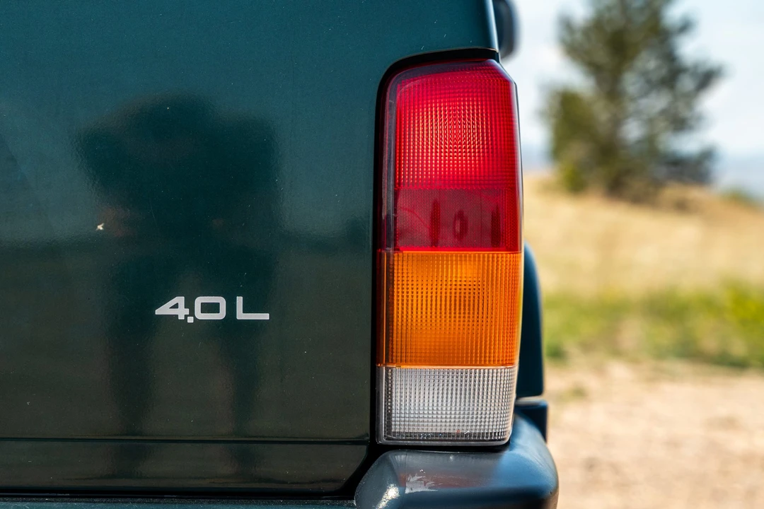 1999 Jeep XJ Cherokee - Image 20 of 31