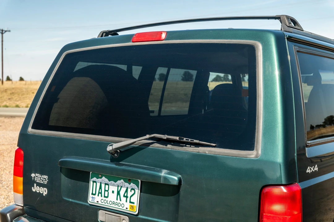 1999 Jeep XJ Cherokee - Image 24 of 31