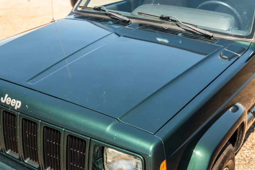 1999 Jeep XJ Cherokee - Image 16 of 31
