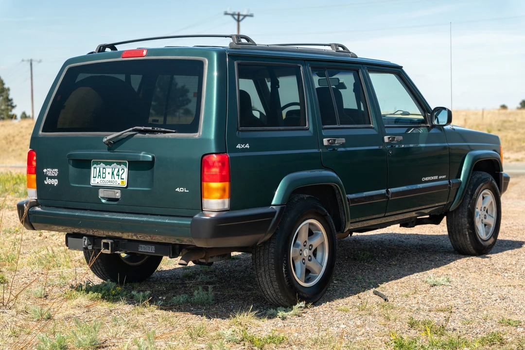 1999 Jeep XJ Cherokee - Image 6 of 31
