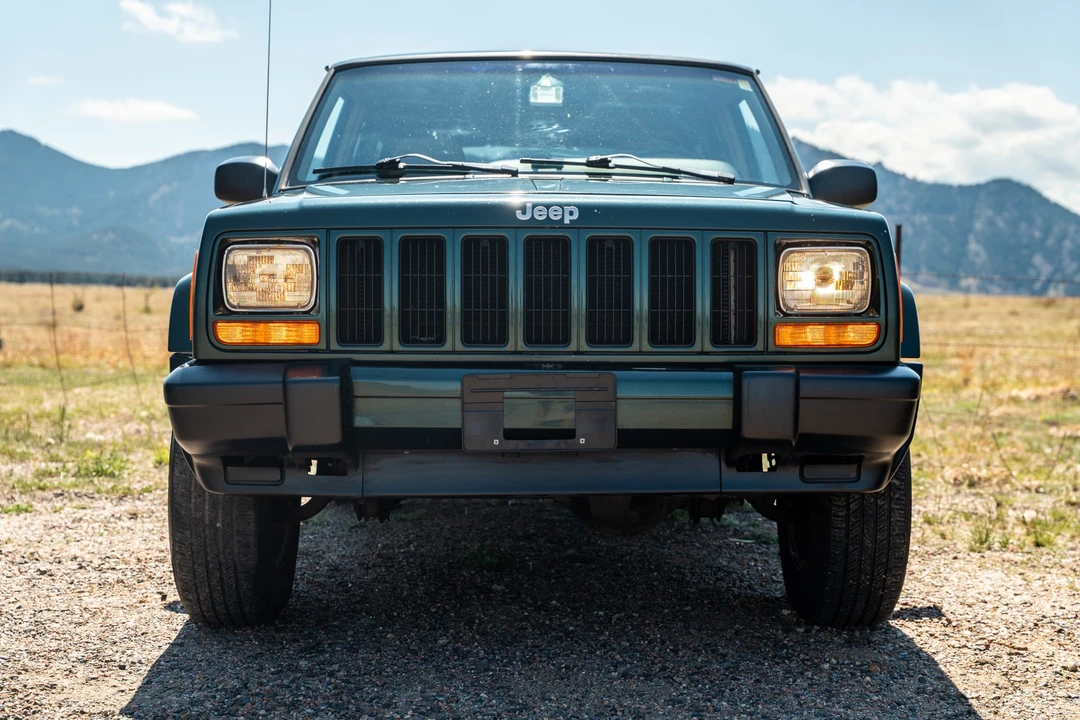 1999 Jeep XJ Cherokee - Image 10 of 31