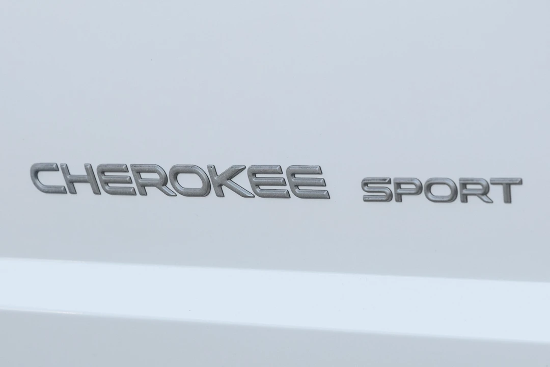 1999 Jeep XJ Cherokee - Image 27 of 31