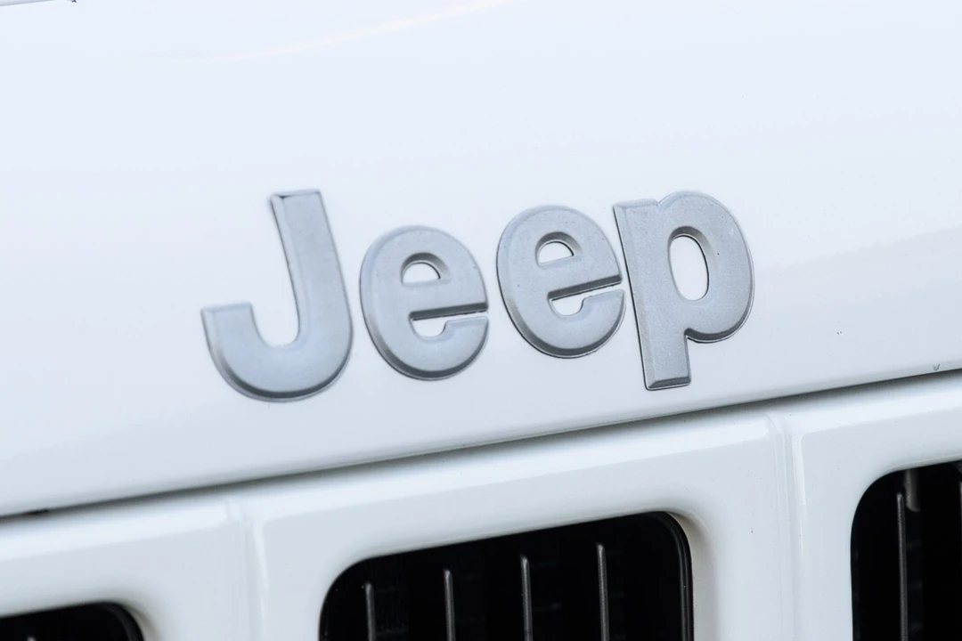 1999 Jeep XJ Cherokee - Image 13 of 31
