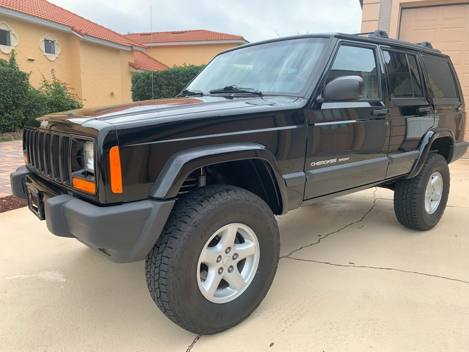 1999 Jeep XJ Cherokee - Image 6 of 31