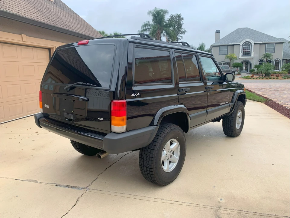 1999 Jeep XJ Cherokee - Image 11 of 31
