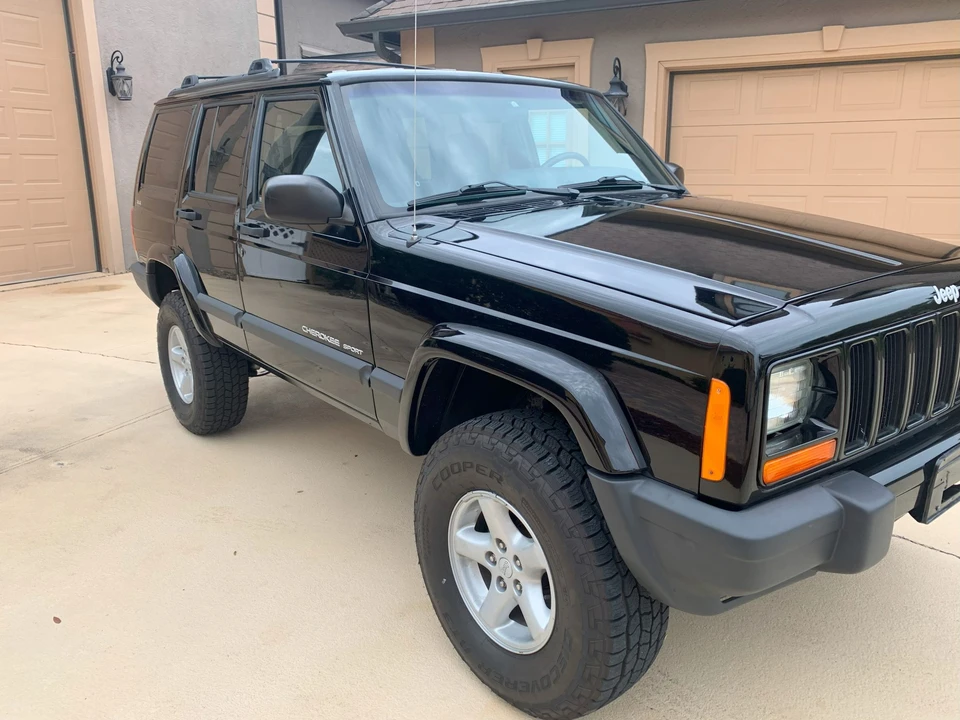 1999 Jeep XJ Cherokee - Image 13 of 31