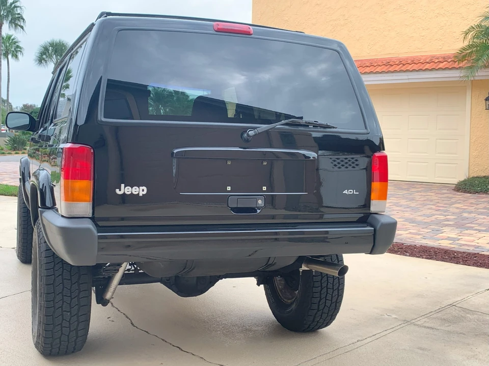1999 Jeep XJ Cherokee - Image 9 of 31