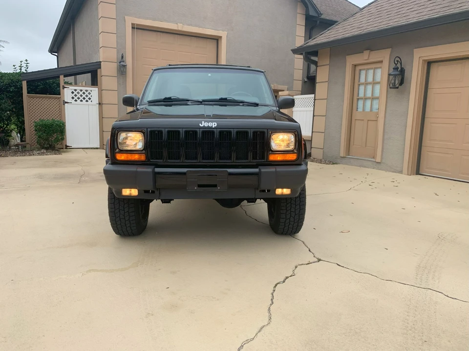 1999 Jeep XJ Cherokee - Image 15 of 31