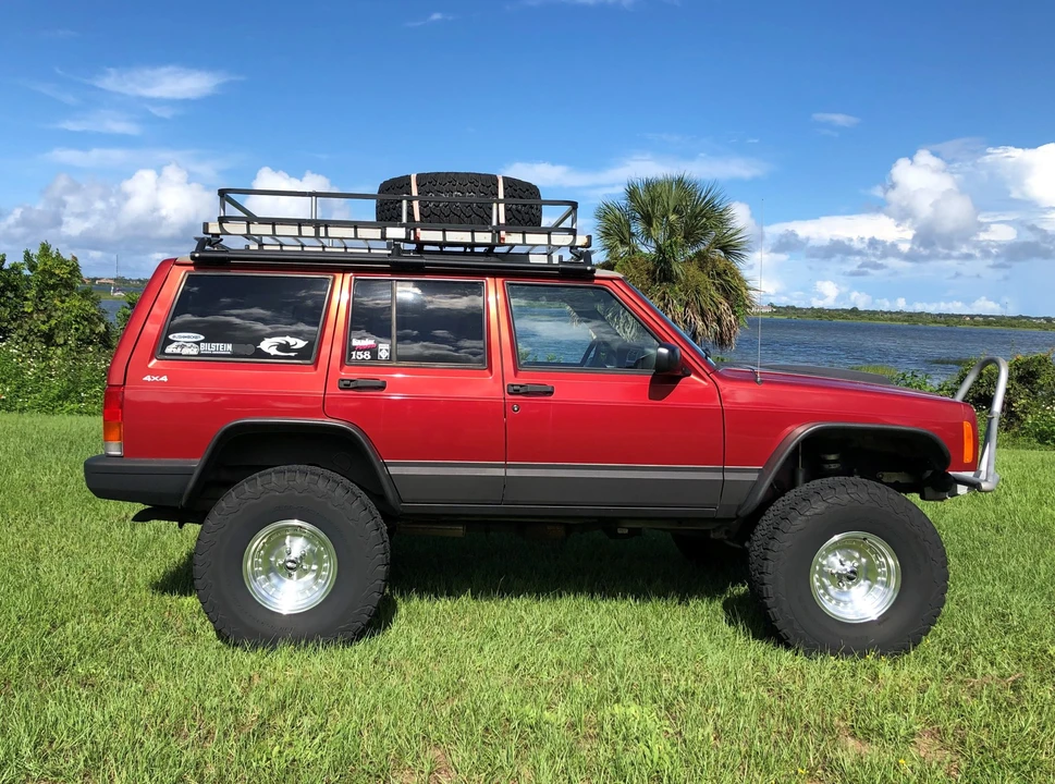 1999 Jeep XJ Cherokee - Image 15 of 31