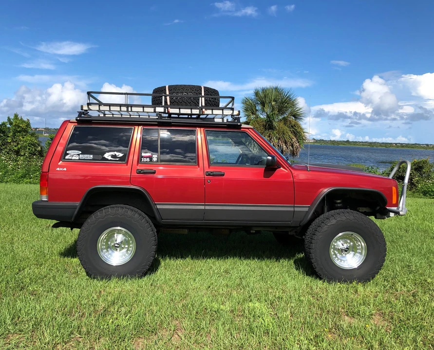1999 Jeep XJ Cherokee - Image 13 of 31