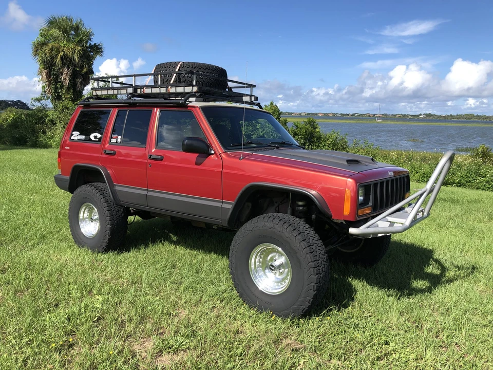 1999 Jeep XJ Cherokee - Image 2 of 31