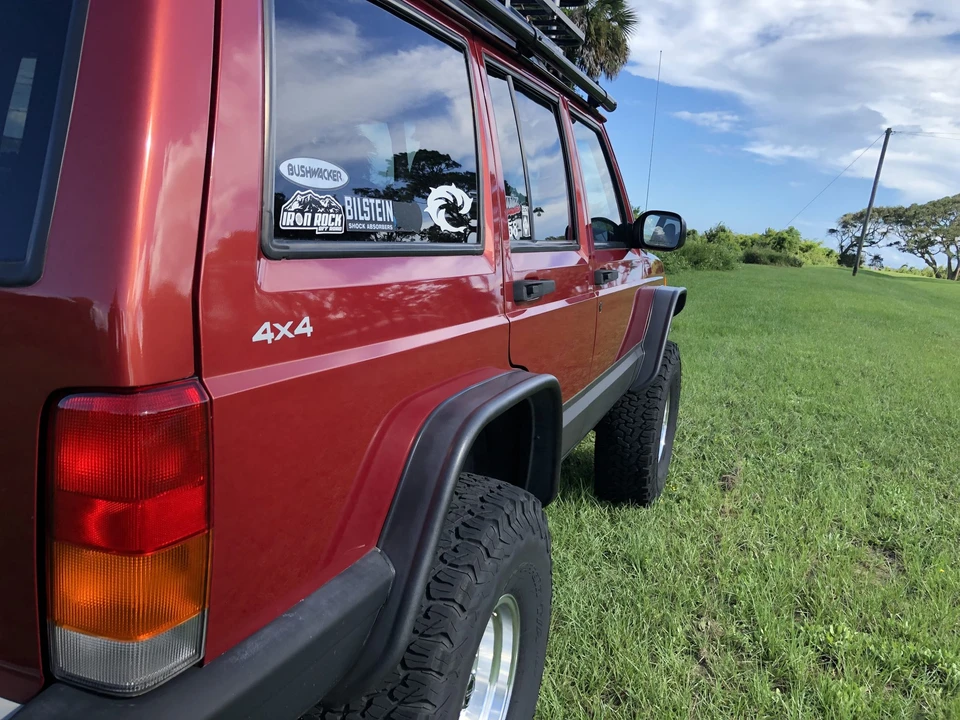 1999 Jeep XJ Cherokee - Image 23 of 31