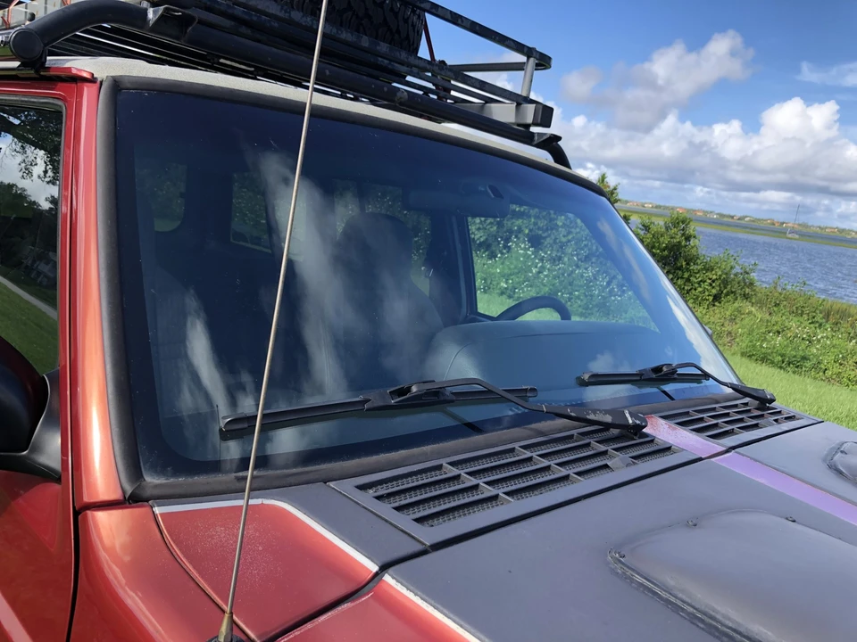 1999 Jeep XJ Cherokee - Image 24 of 31
