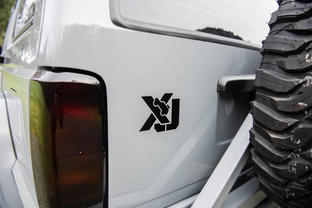 1999 Jeep XJ Cherokee - Image 23 of 31