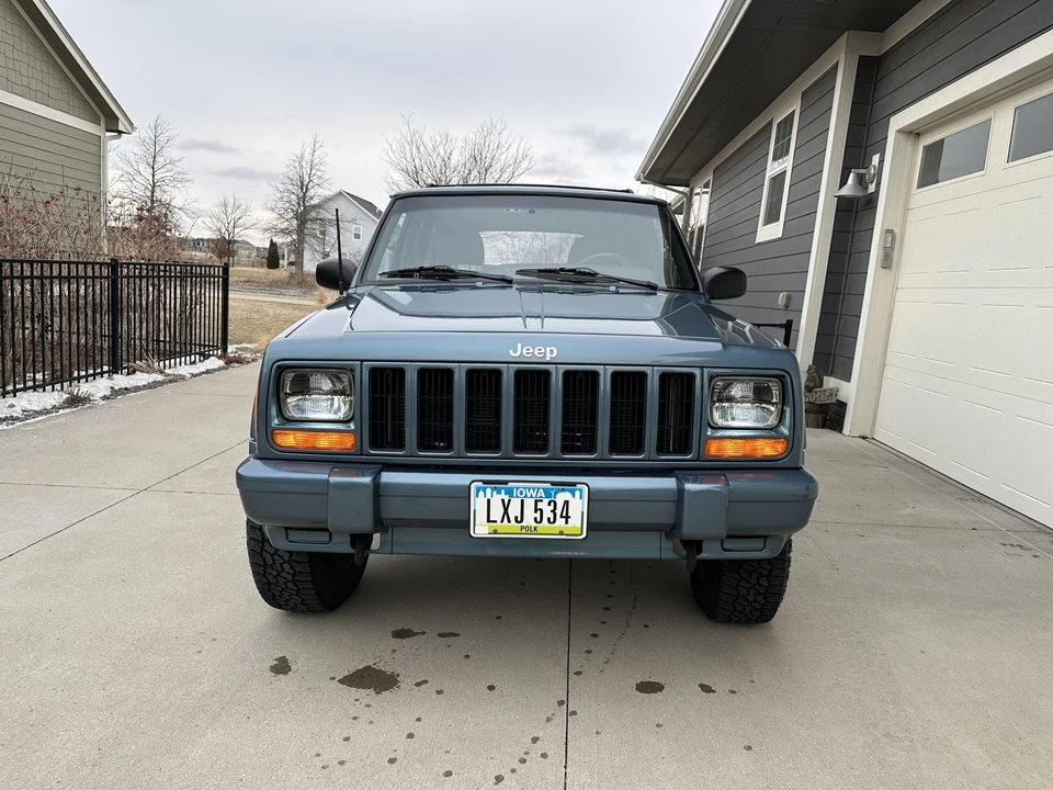 1999 Jeep XJ Cherokee - Image 10 of 31