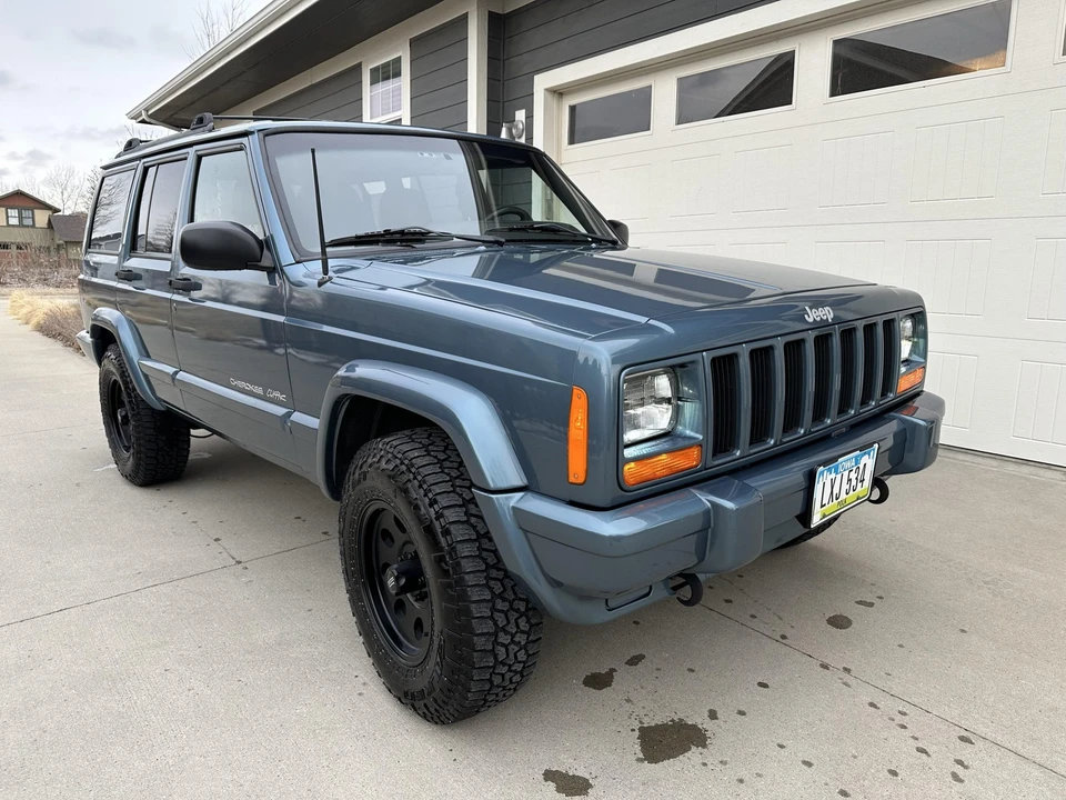 1999 Jeep XJ Cherokee - Image 12 of 31