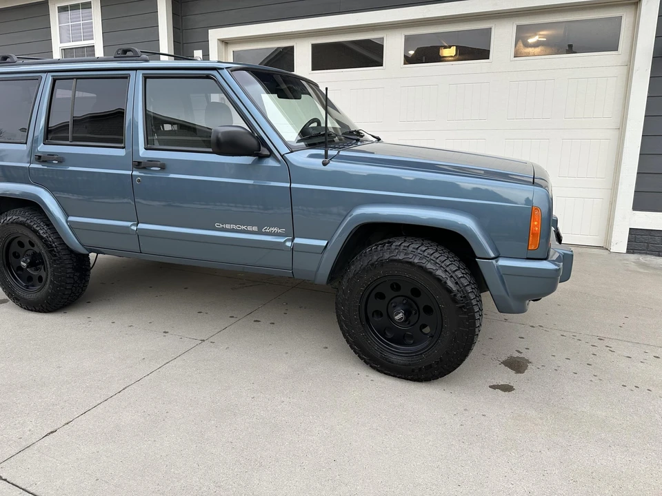 1999 Jeep XJ Cherokee - Image 13 of 31