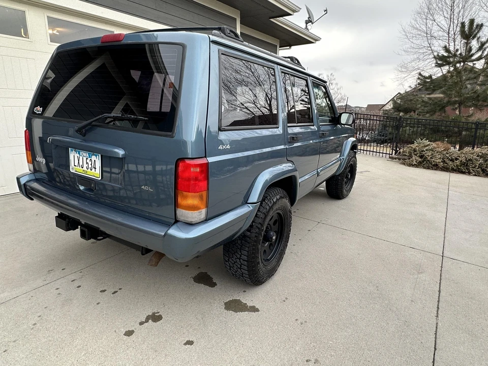 1999 Jeep XJ Cherokee - Image 17 of 31