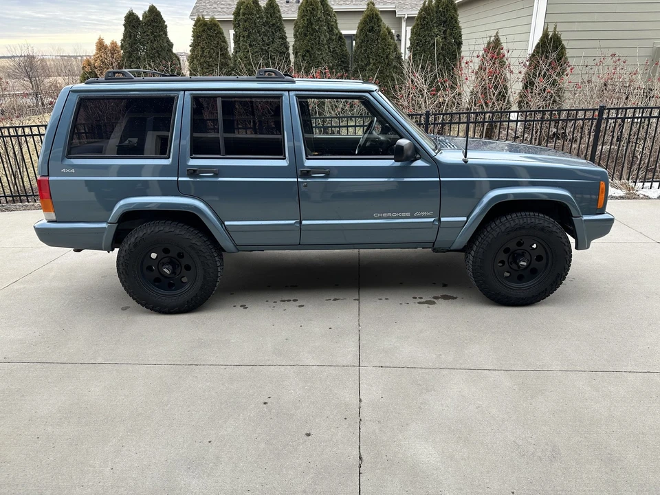 1999 Jeep XJ Cherokee - Image 8 of 31