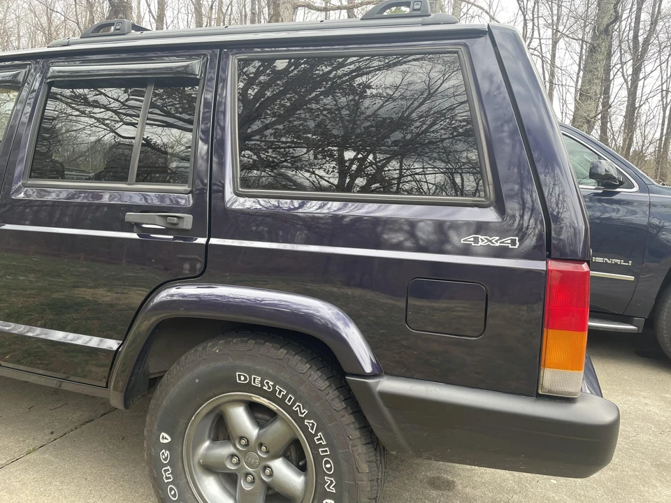 1999 Jeep XJ Cherokee - Image 16 of 31