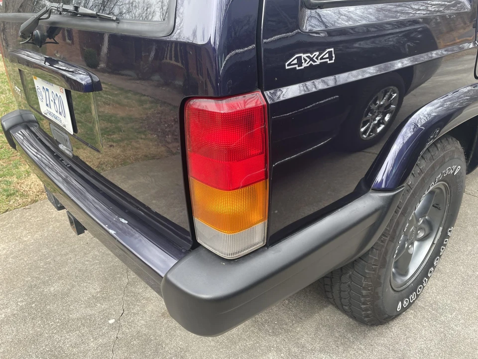1999 Jeep XJ Cherokee - Image 18 of 31