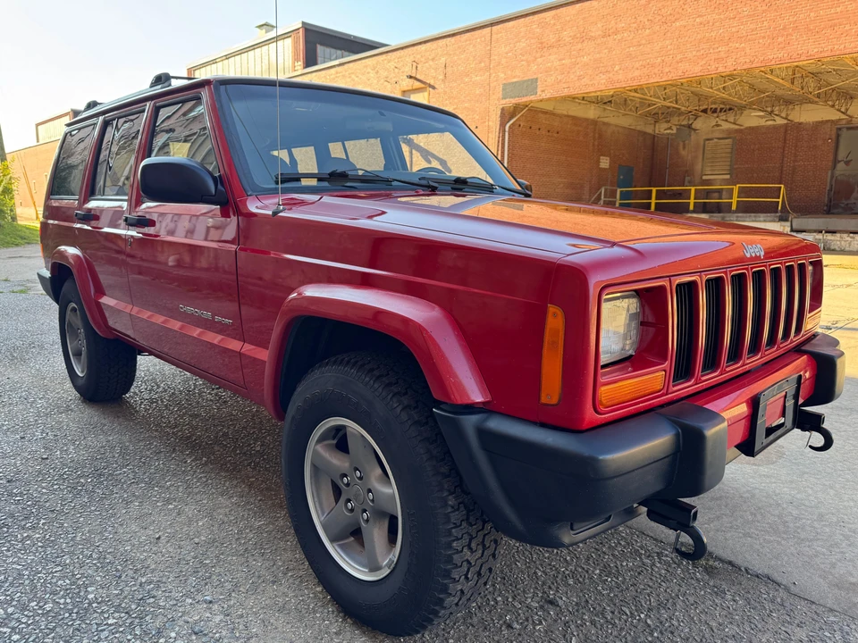 1999 Jeep XJ Cherokee - Image 15 of 31