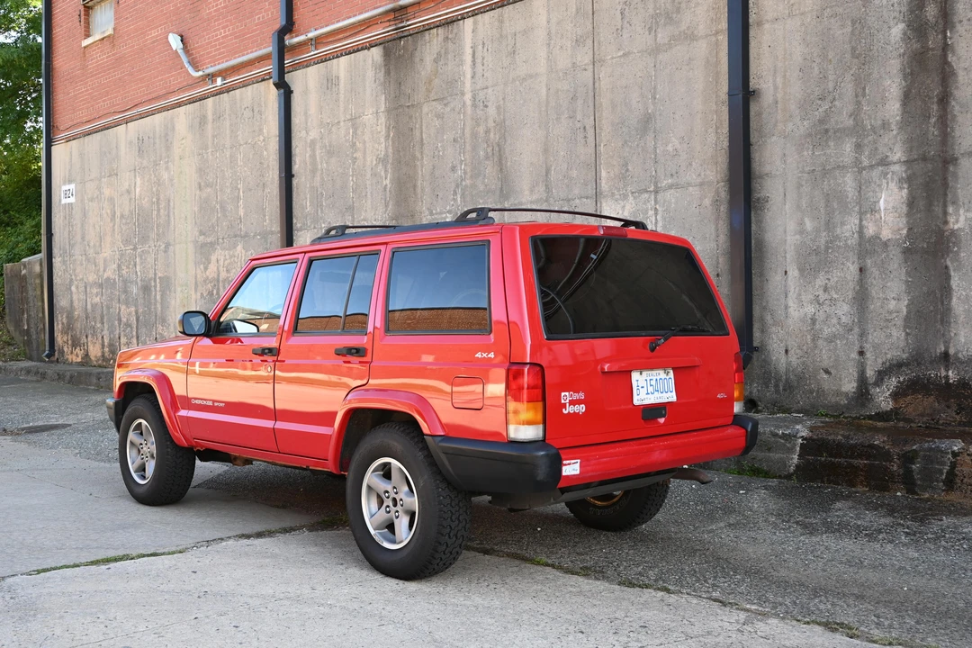 1999 Jeep XJ Cherokee - Image 7 of 31
