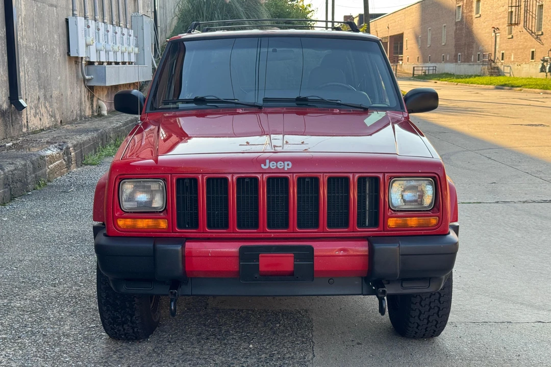 1999 Jeep XJ Cherokee - Image 2 of 31