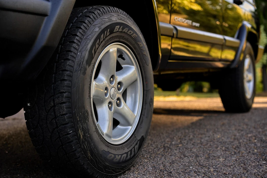 1999 Jeep XJ Cherokee - Image 30 of 31