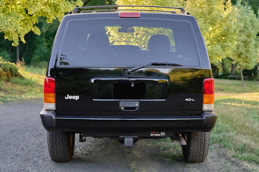 1999 Jeep XJ Cherokee - Image 5 of 31