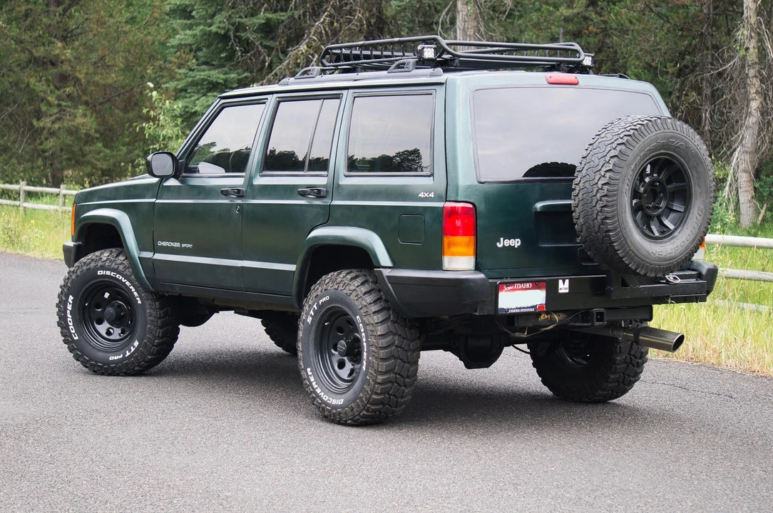 1999 Jeep XJ Cherokee - Image 12 of 31