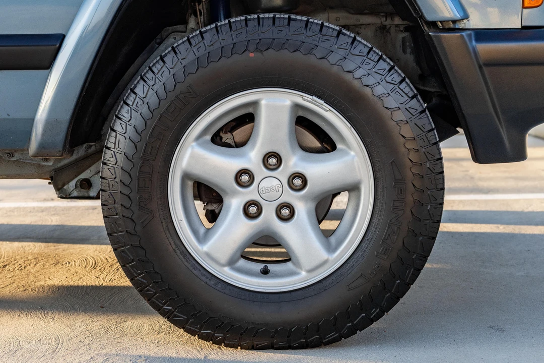 1999 Jeep XJ Cherokee - Image 31 of 31