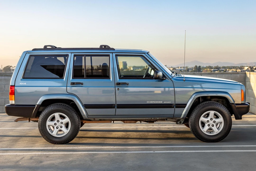 1999 Jeep XJ Cherokee - Image 3 of 31