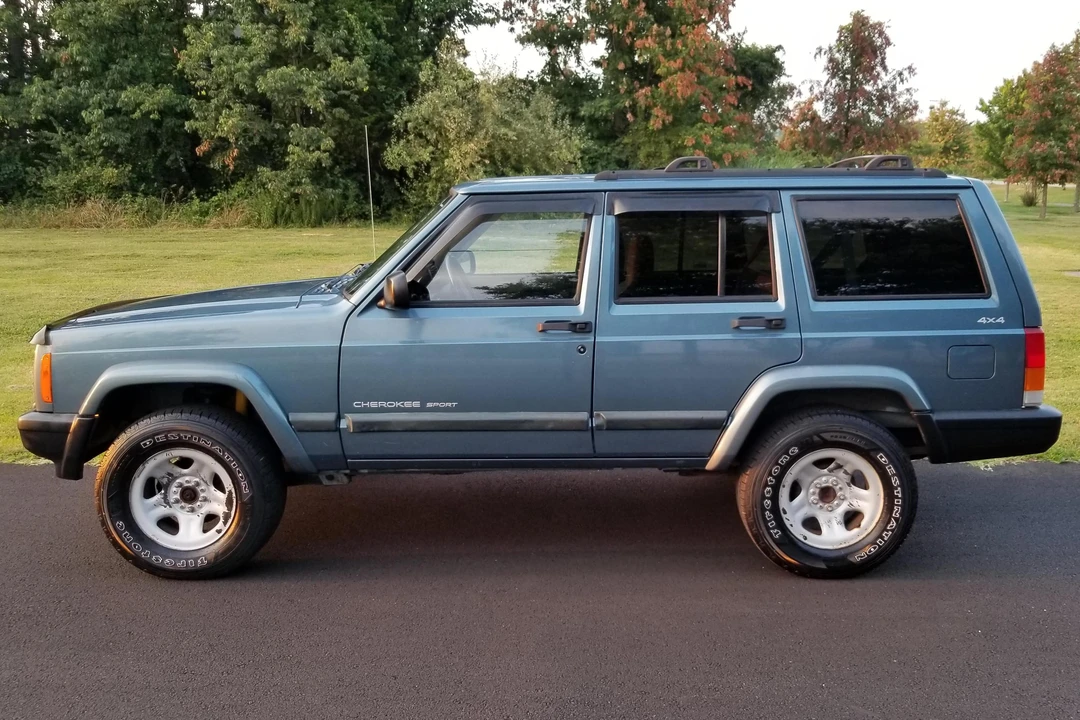 1999 Jeep XJ Cherokee - Image 3 of 31