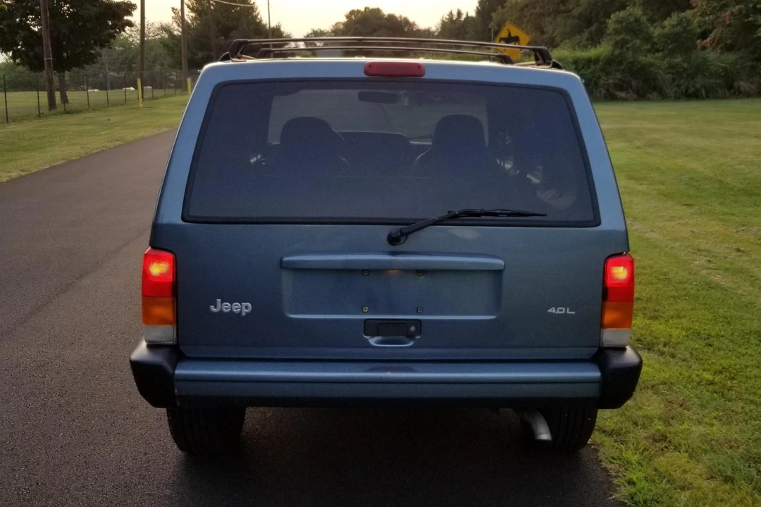 1999 Jeep XJ Cherokee - Image 5 of 31