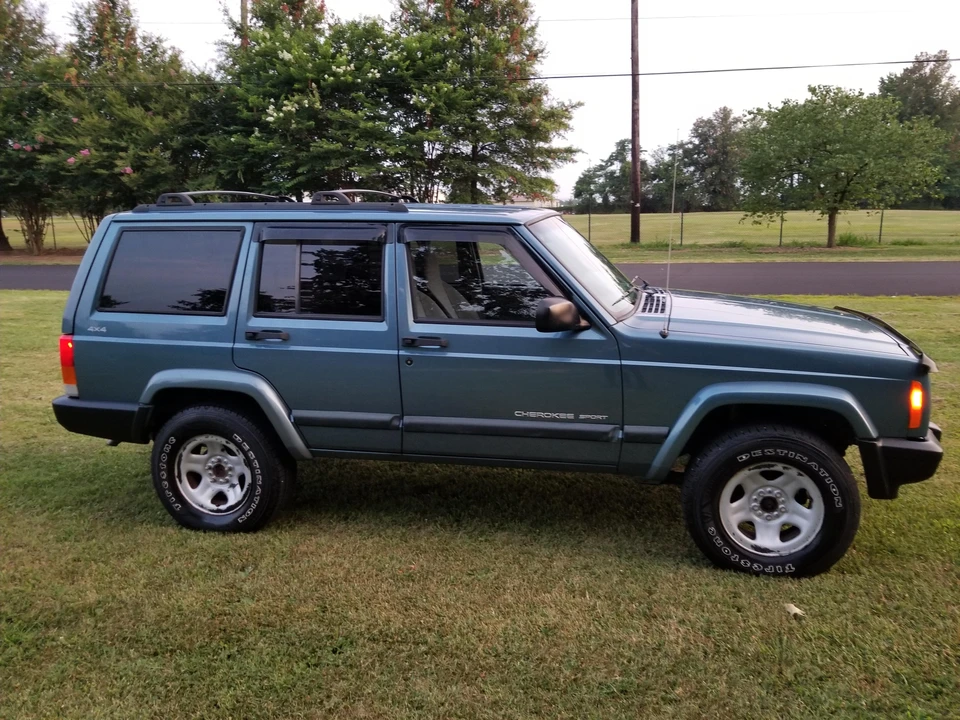 1999 Jeep XJ Cherokee - Image 18 of 31