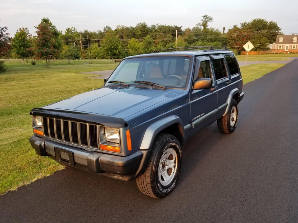 1999 Jeep XJ Cherokee - Image 7 of 31