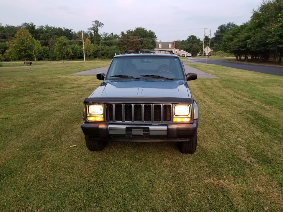 1999 Jeep XJ Cherokee - Image 6 of 31