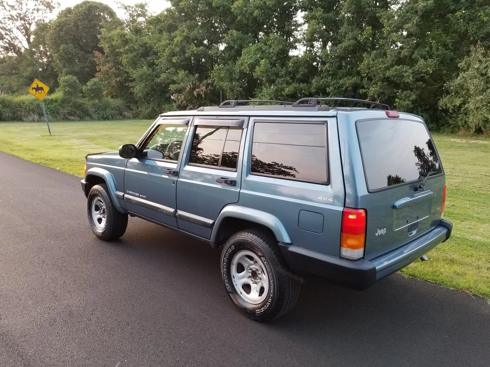 1999 Jeep XJ Cherokee - Image 8 of 31