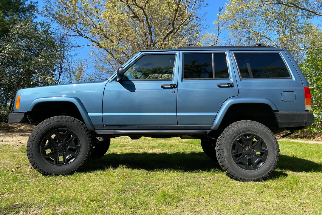 1999 Jeep XJ Cherokee - Image 3 of 31