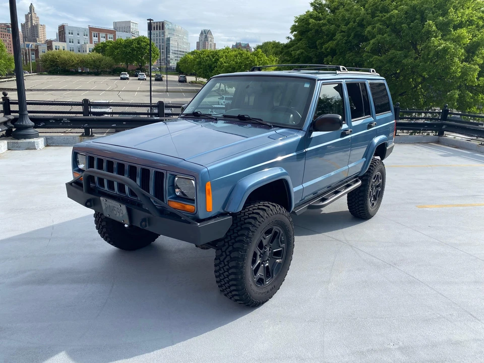 1999 Jeep XJ Cherokee - Image 13 of 31