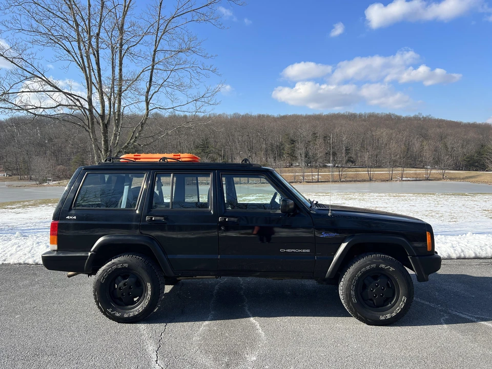 1999 Jeep XJ Cherokee - Image 14 of 31