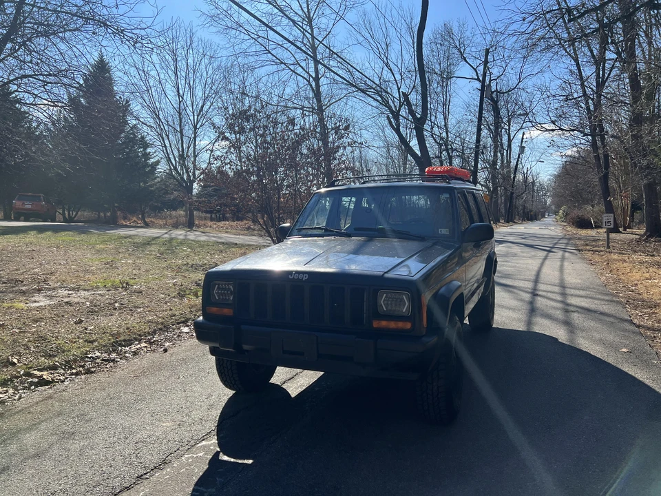 1999 Jeep XJ Cherokee - Image 24 of 31