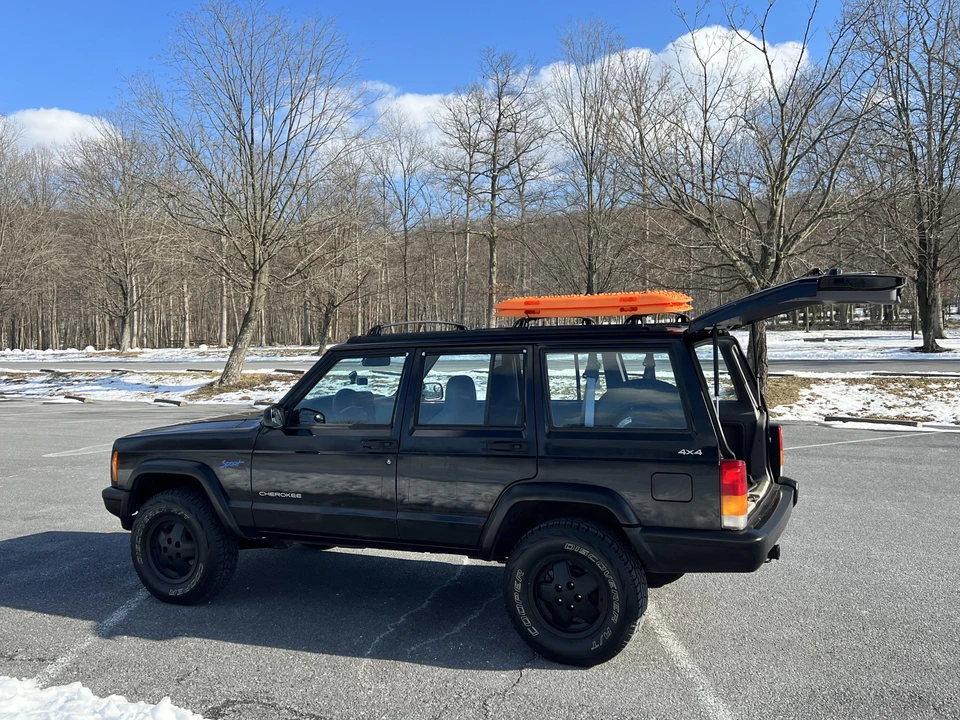 1999 Jeep XJ Cherokee - Image 12 of 31