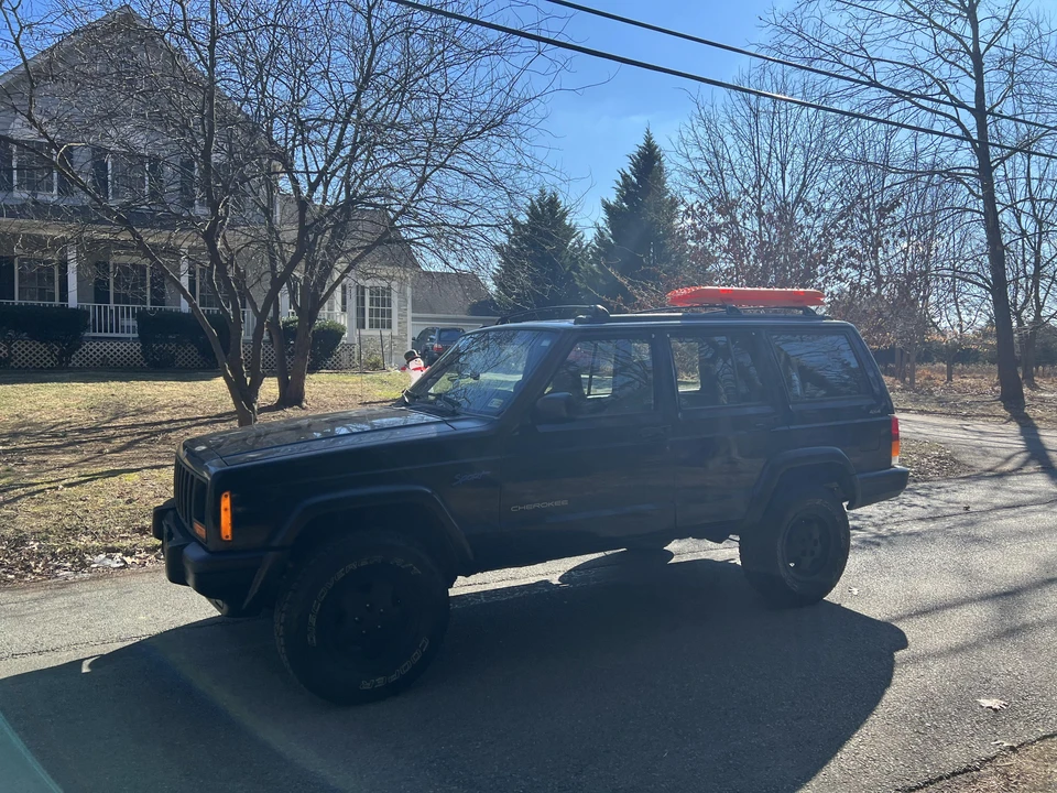 1999 Jeep XJ Cherokee - Image 29 of 31