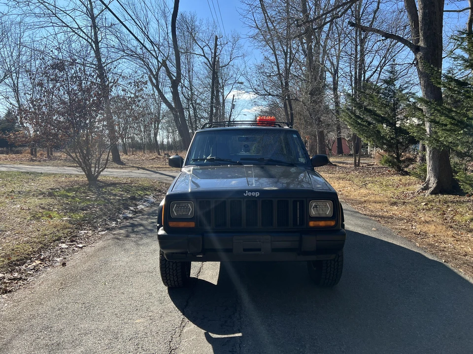 1999 Jeep XJ Cherokee - Image 21 of 31